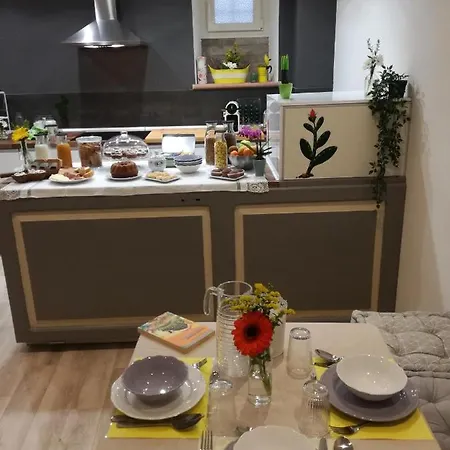 Casa Lilli Panzió Foligno