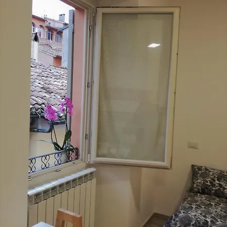 Casa Lilli Nocleg ze śniadaniem 3*