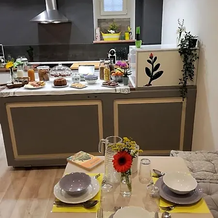 Casa Lilli Nocleg ze śniadaniem 3*